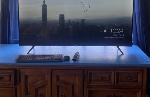 Chatham House | Travel/Remote Work Here. Riverview Private Room