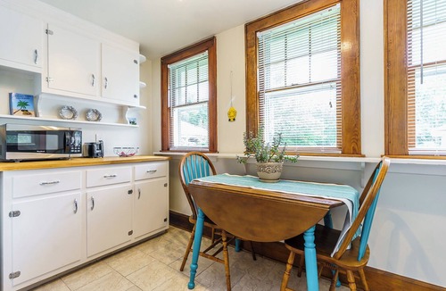 Berea House | Traveler's Cottage