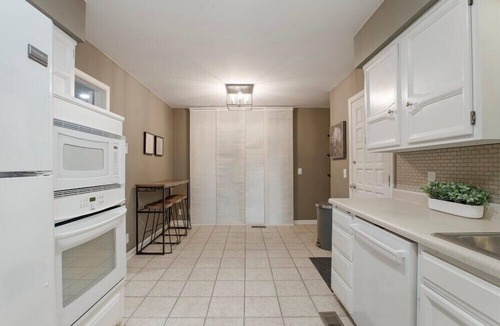 South Tulsa House | Traveler's Delight! Southern Hills/ORU/RiverSpirit