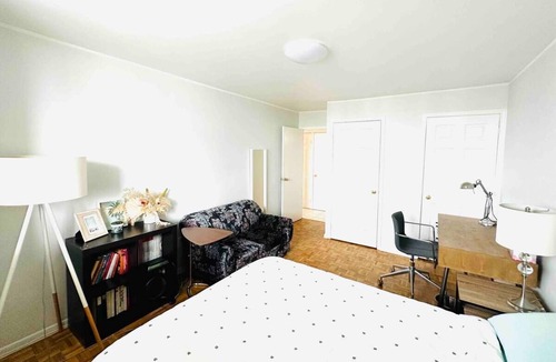 Cabbagetown Apartment | Traveler's Home