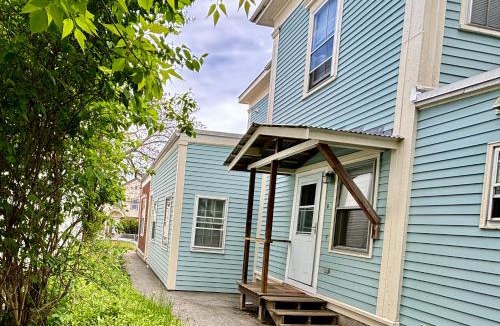 South Medford Apartment | Traveler’s Den in Medford