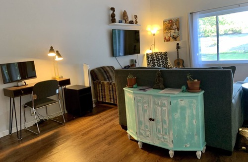 Vallejo House | Travelers Hub in Vallejo