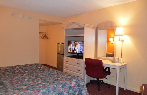 Dayton Hotel | Travelers Inn