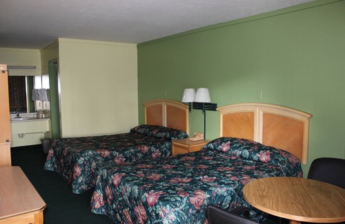 Gainesville Hotel | Travelers Inn