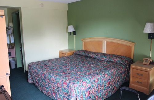 Gainesville Hotel | Travelers Inn