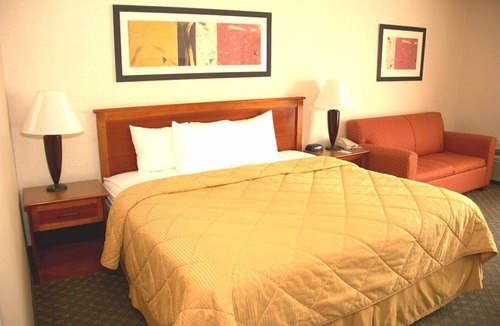 Town of Sharon Hotel | Travelers Inn