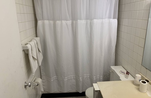 Valdosta Hotel | Travelers Inn