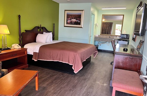 Winston - Salem Hotel | Travelers Inn