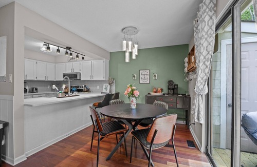 North Raleigh House | Travelers Townhome in N. Raleigh