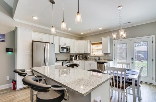 Athens House | Traveling Professionals Welcome! Cozy Athens Home