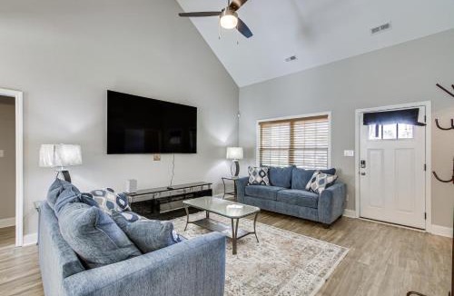 Athens House | Traveling Professionals Welcome! Cozy Athens Home