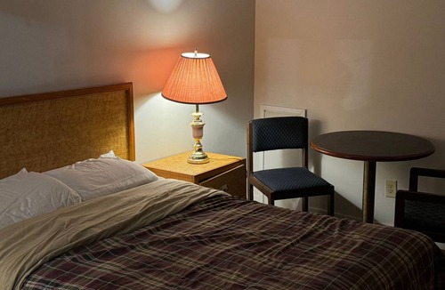 Sandwich Towne Hotel | Traveller's Choice Motel