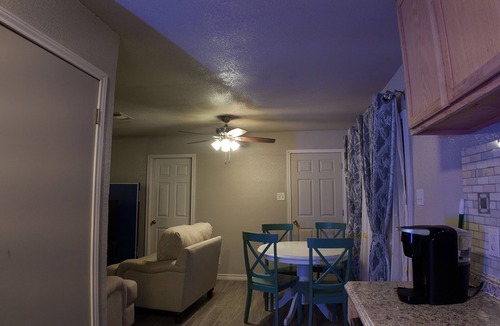 Leon Junction House | Travelling professionals space