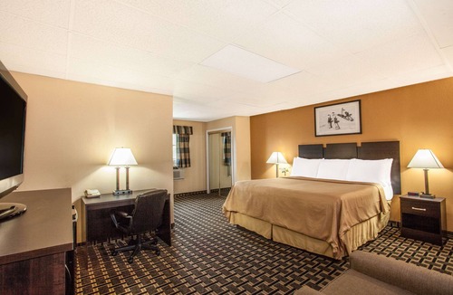 South Burlington Hotel | Travelodge by Wyndham South Burlington