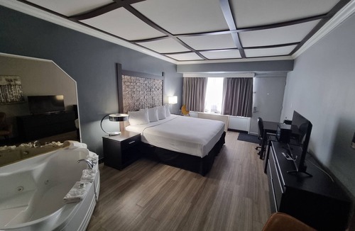 Trois-Rivieres Hotel | Travelodge by Wyndham Trois-Rivieres