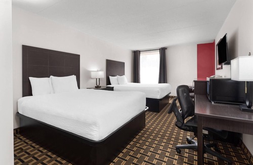 Lindsay Hotel | Travelodge by Wyndham Lindsay