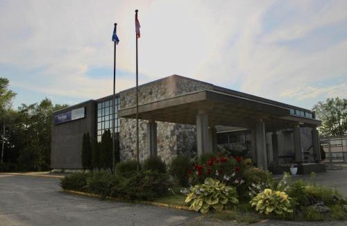 Trois-Rivieres Hotel | Travelodge by Wyndham Trois-Rivieres