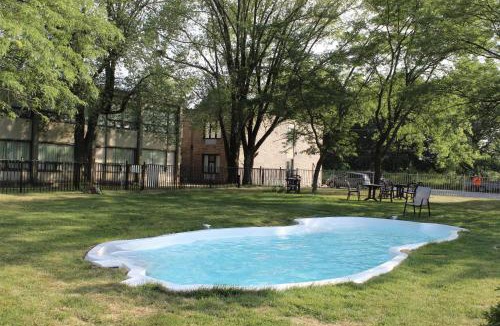 Trois-Rivieres Hotel | Travelodge by Wyndham Trois-Rivieres