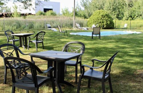 Trois-Rivieres Hotel | Travelodge by Wyndham Trois-Rivieres