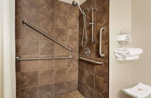 Jefferson City Hotel | Travelodge by Wyndham Jefferson City