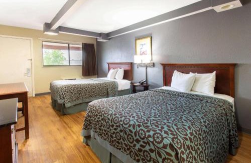 South Holland Hotel | Travelodge by Wyndham South Holland