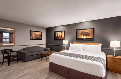 Brandon Hotel | Travelodge by Wyndham Brandon