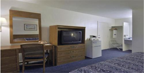 West Dennis Hotel | Travelodge by Wyndham Cape Cod Area
