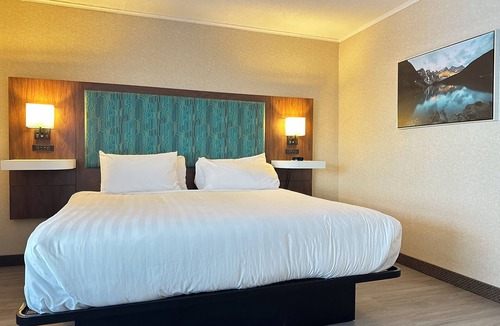 Amherst Hotel | Travelodge by Wyndham Amherst