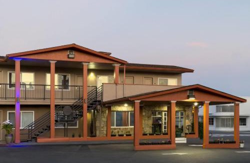 Downtown Hotel | Travelodge by Wyndham Eureka