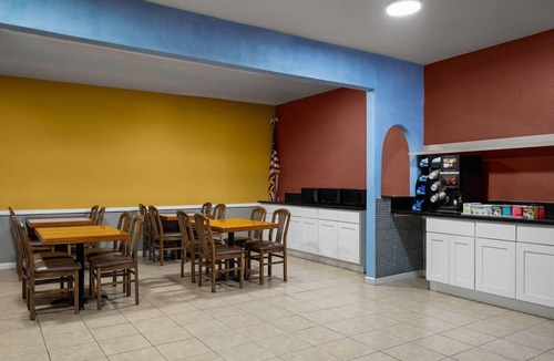 El Centro Hotel | Travelodge by Wyndham Imperial/El Centro
