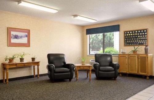 Morrill Hotel | Travelodge by Wyndham Morrill
