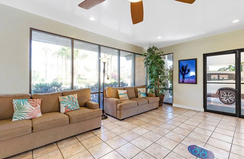 Twin Palms Hotel | Travelodge by Wyndham Palm Springs