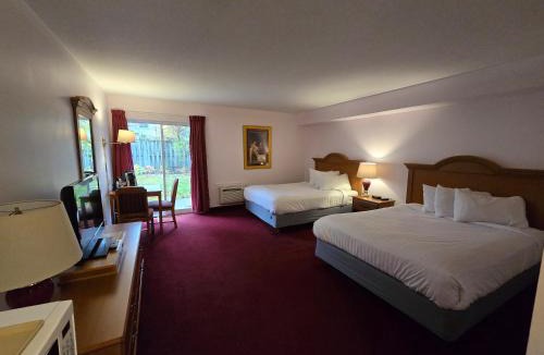 Port Elgin Hotel | Travelodge by Wyndham Port Elgin