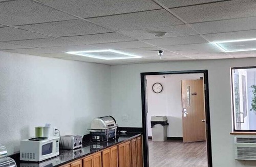 Rapid City Hotel | Travelodge by Wyndham Rapid City/Black Hills