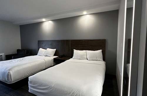 Regina Hotel | Travelodge by Wyndham Regina