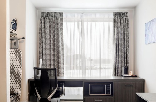 Rigaud Hotel | Travelodge by Wyndham Rigaud