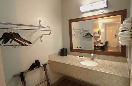 San Antonio Hotel | Travelodge by Wyndham San Antonio Lackland AFB North