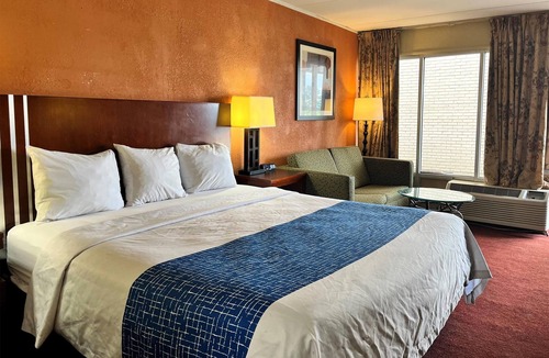 Seymour Hotel | Travelodge by Wyndham Seymour