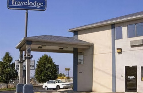 Airport Township Hotel | Travelodge by Wyndham St. Louis