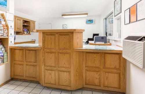 Grants Pass Hotel | Travelodge by Wyndham Grants Pass