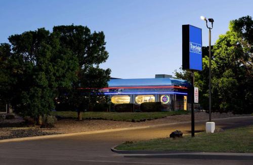Vaughn Hotel | Travelodge by Wyndham Vaughn