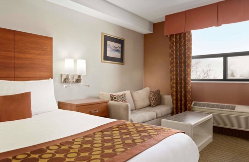 Windsor Hotel | Travelodge by Wyndham Windsor