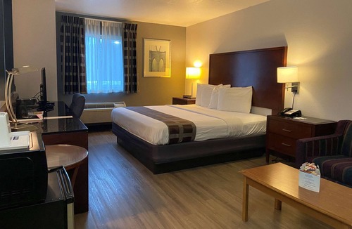 Newtonville Hotel | Travelodge Inn & Suites by Wyndham Albany