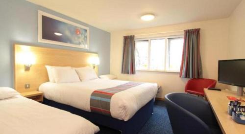 Leatherhead Hotel | Travelodge Leatherhead