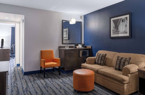 Saint John Hotel | Travelodge Suites by Wyndham Saint John