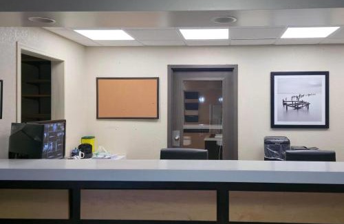 Estevan Hotel | Travelodge Suites by Wyndham Estevan