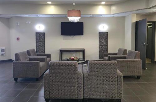 Estevan Hotel | Travelodge Suites by Wyndham Estevan