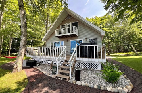 Traverse City House | Traverse City Lake Front w/Fireplace, Sauna, & Kayaks. Dogs welcome. June Avail
