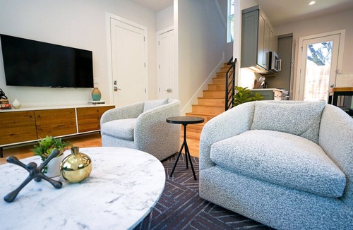 South River City House | Travis Heights Getaway - Stamford B!