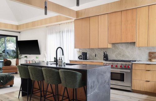 Travis Heights House | Travis Heights Home: Sauna & Cold Plunge